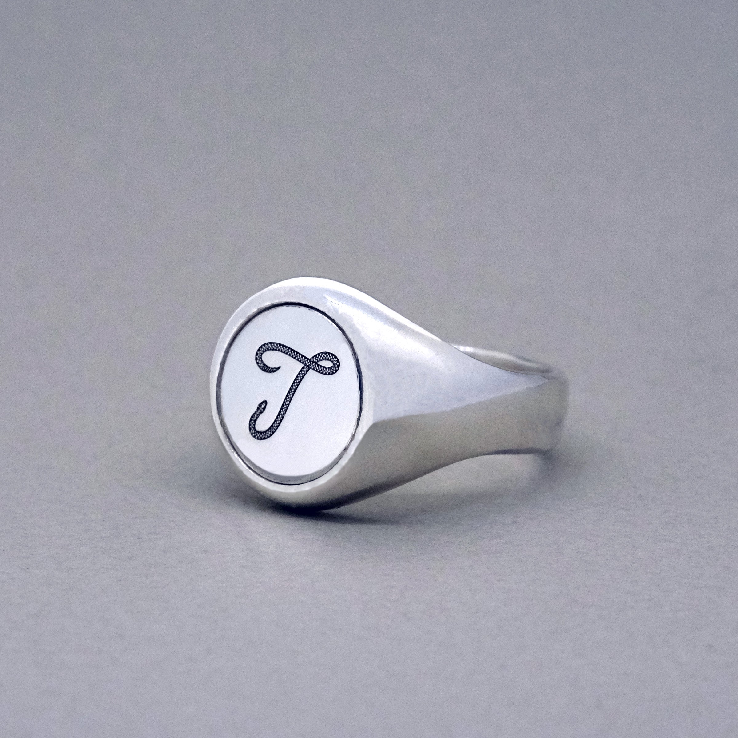 イニシャル・シグネットリング 07