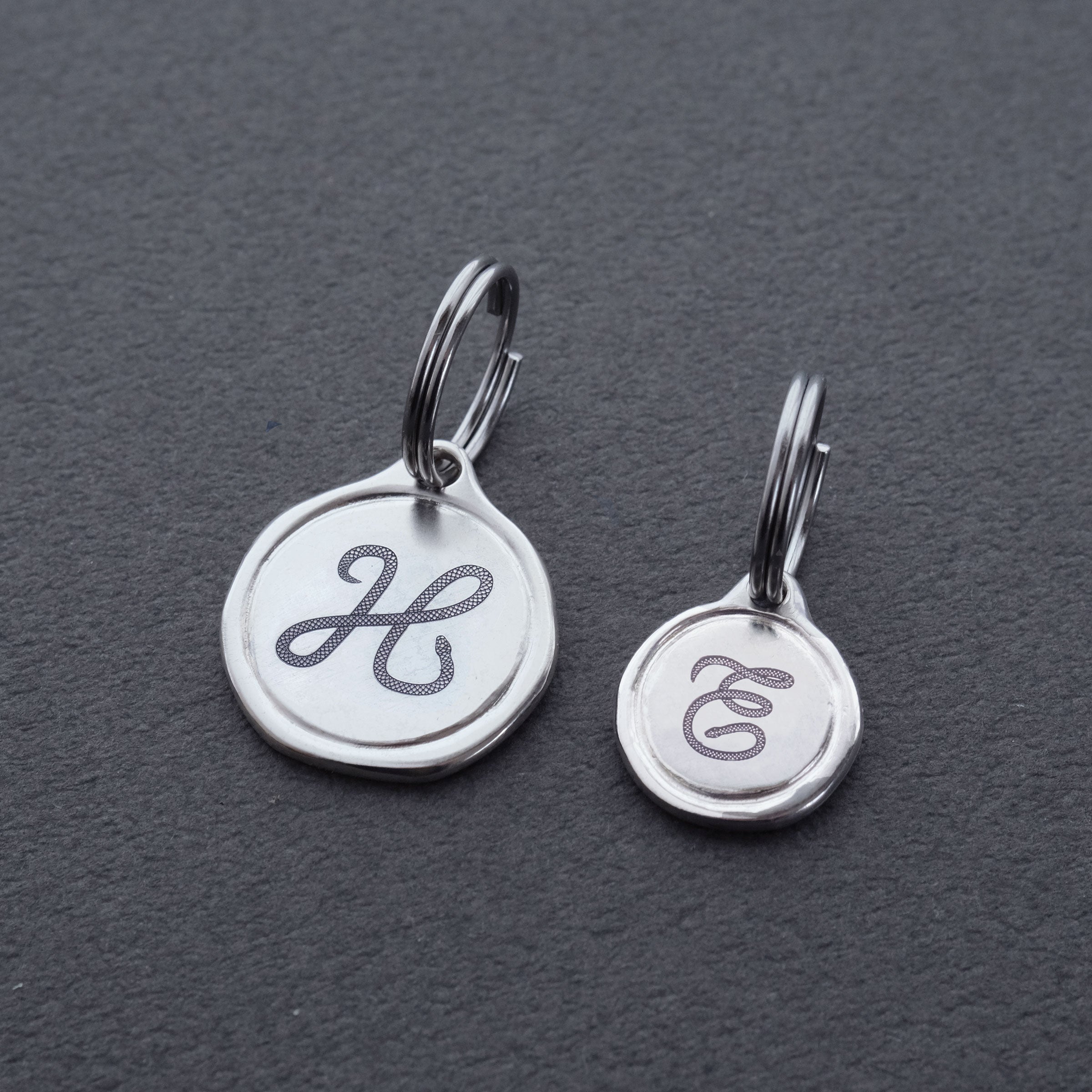 ワックス シール イニシャル ペットタグ（迷子札）