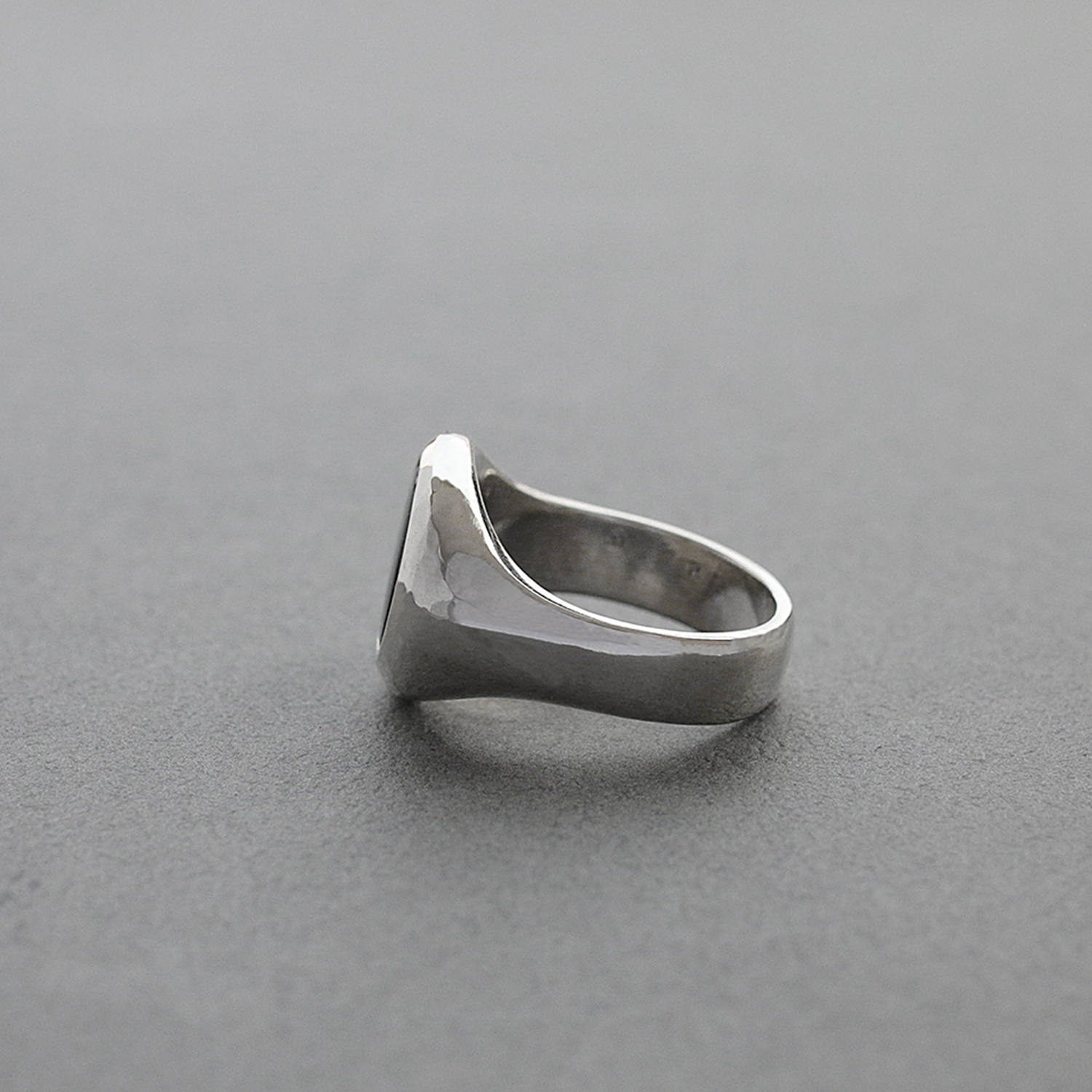 Signet Ring 07 - Black Onyx