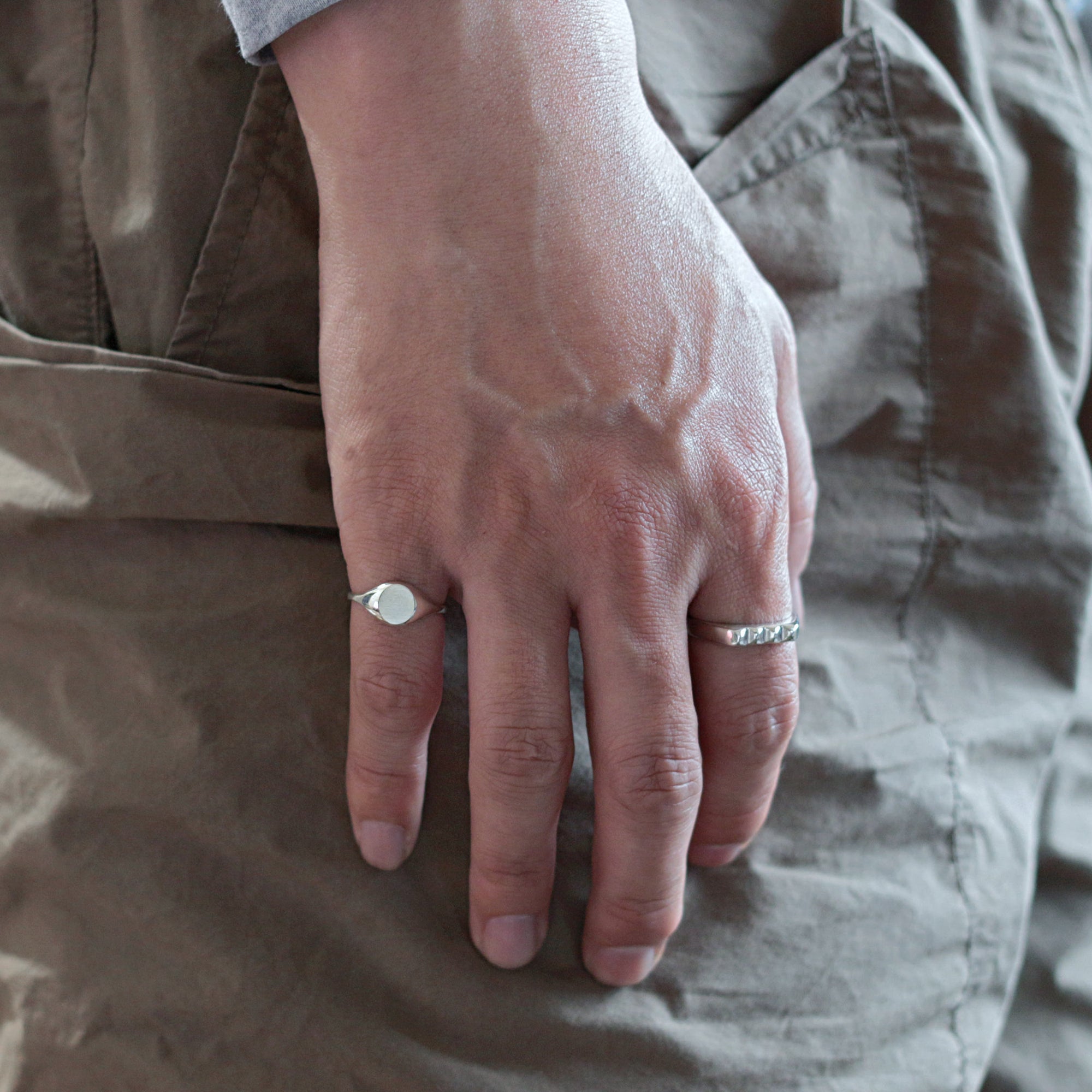 Slim Oval Signet Ring