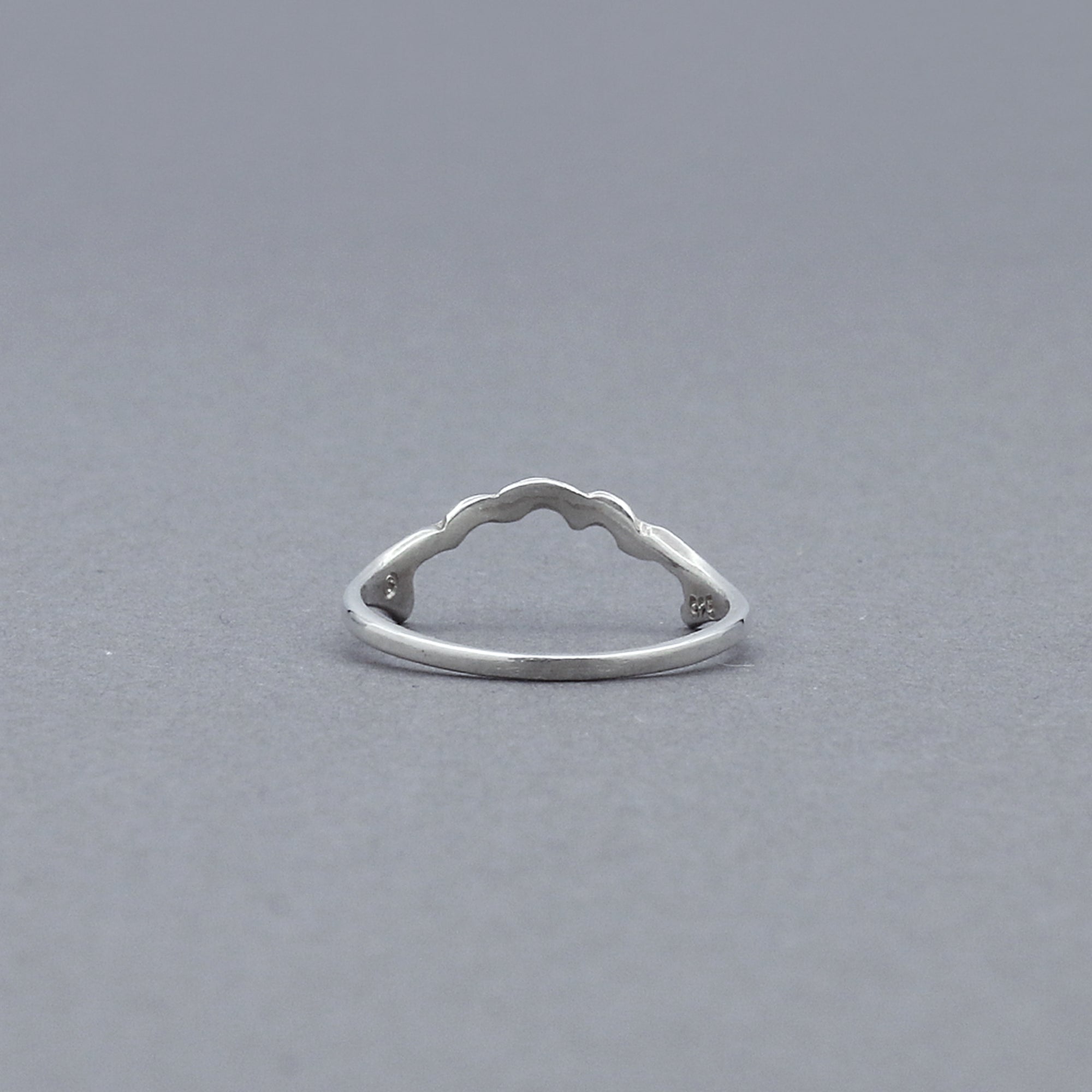 Slim Cloud Ring